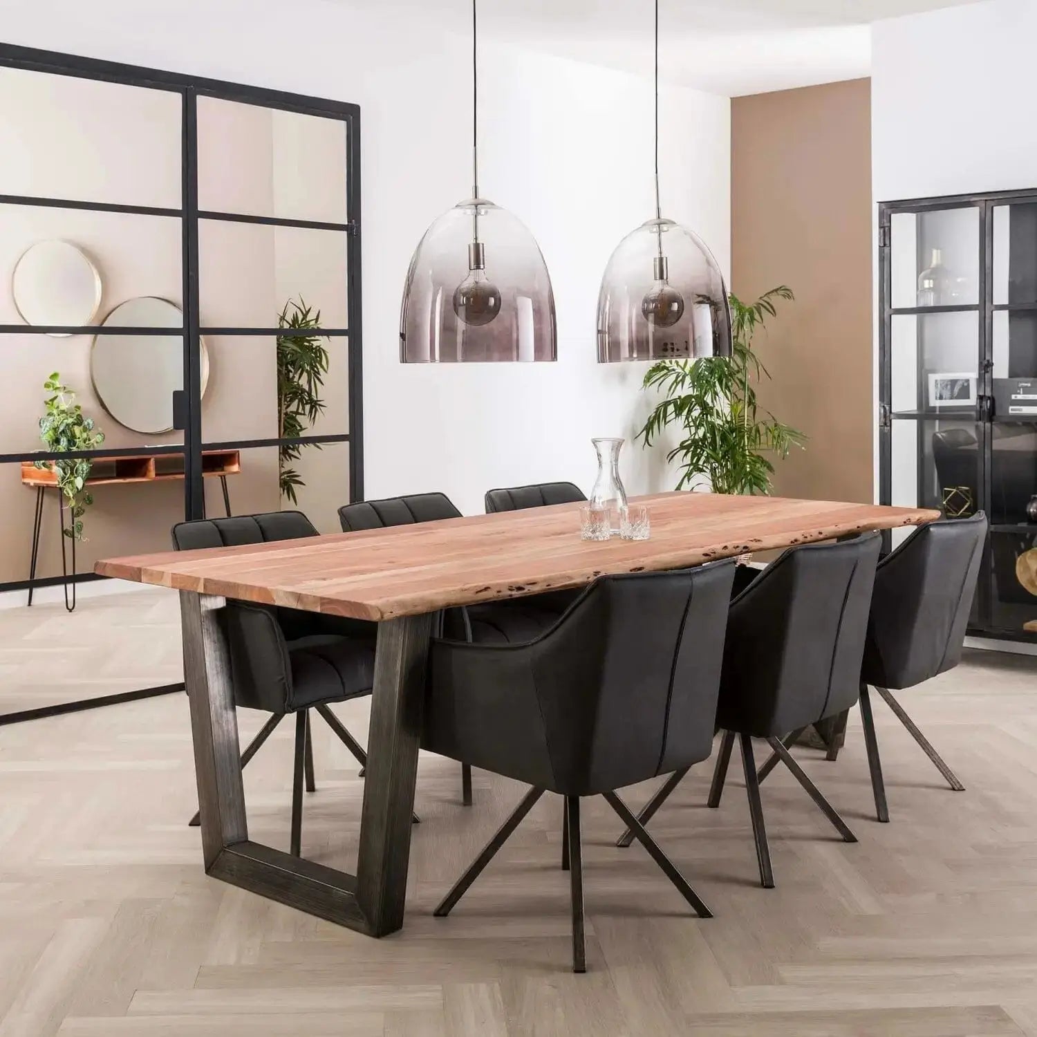 Tout savoir sur la table industrielle