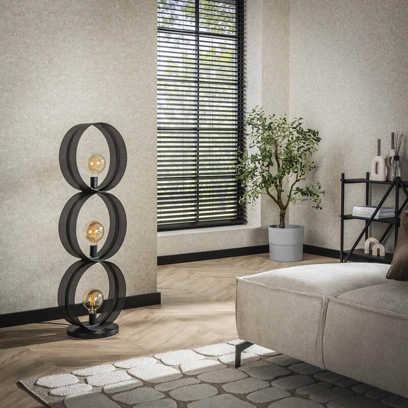 Lampadaire Industriel Design Non Allumé