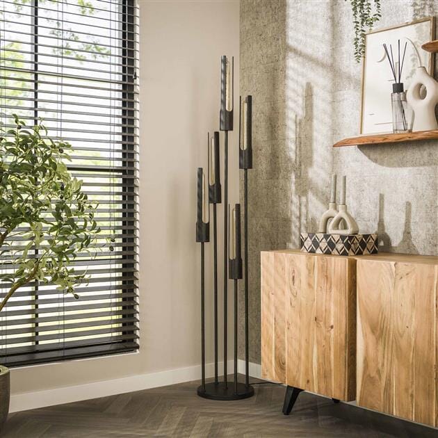 Lampadaire industriel métal avec 5 tubes lumineux en finition noire.