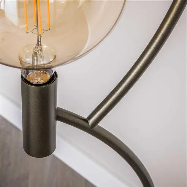 Lampadaire en Métal Bronze Details