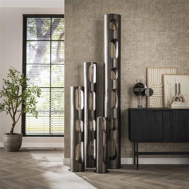 Lampe salon design créant une ambiance chaleureuse