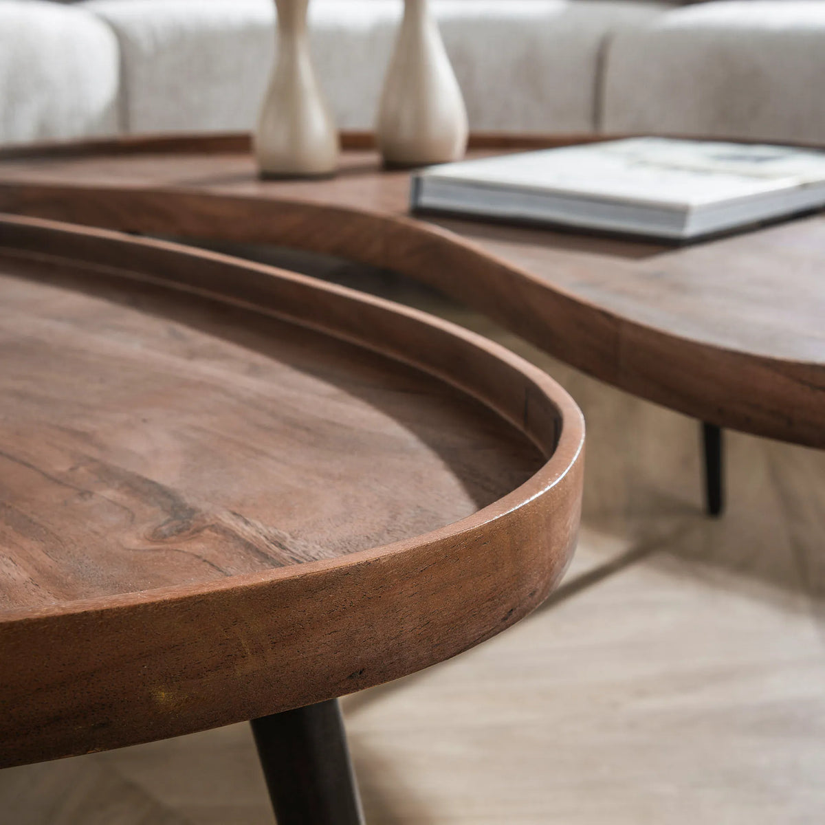 Table Basse Acacia Massif Details