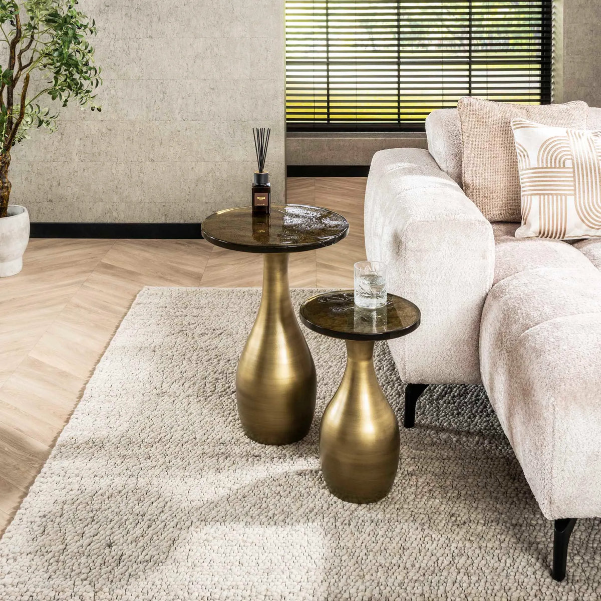 Table d&#39;Appoint En Verre Doree