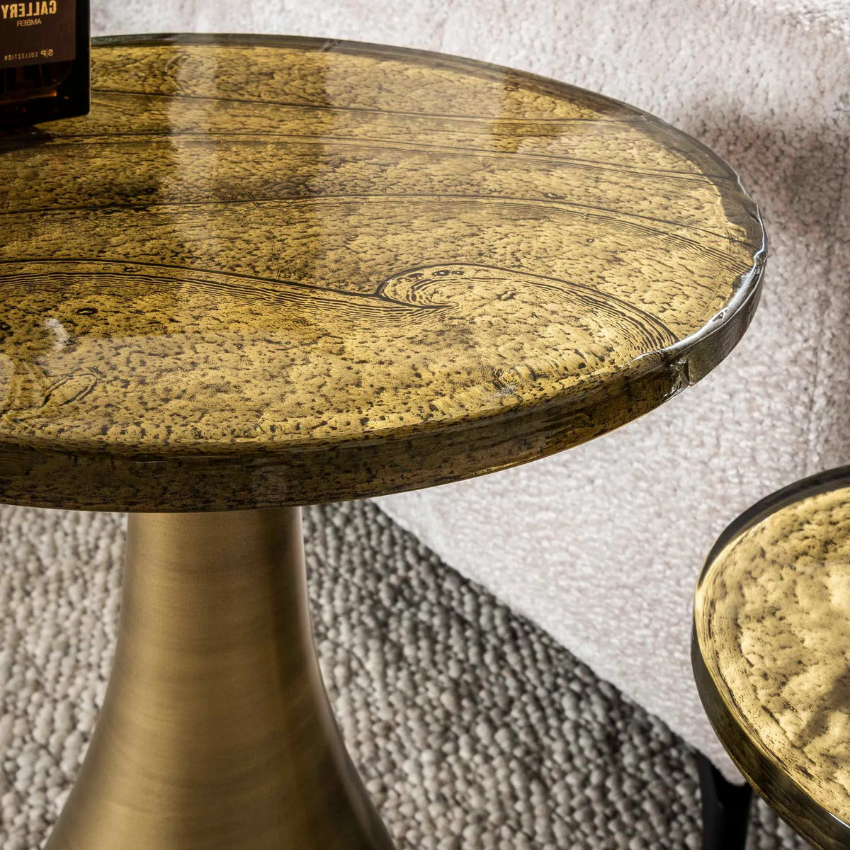 Table d&#39;Appoint En Verre Doree Details
