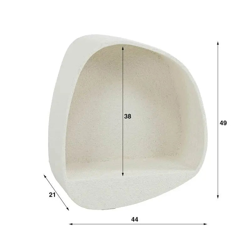 Une étagère murale en marbre noir est présentée dans une salle de bain, illustrant comment elle ajoute une touche de sophistication à l&#39;espace tout en organisant les articles de toilette.