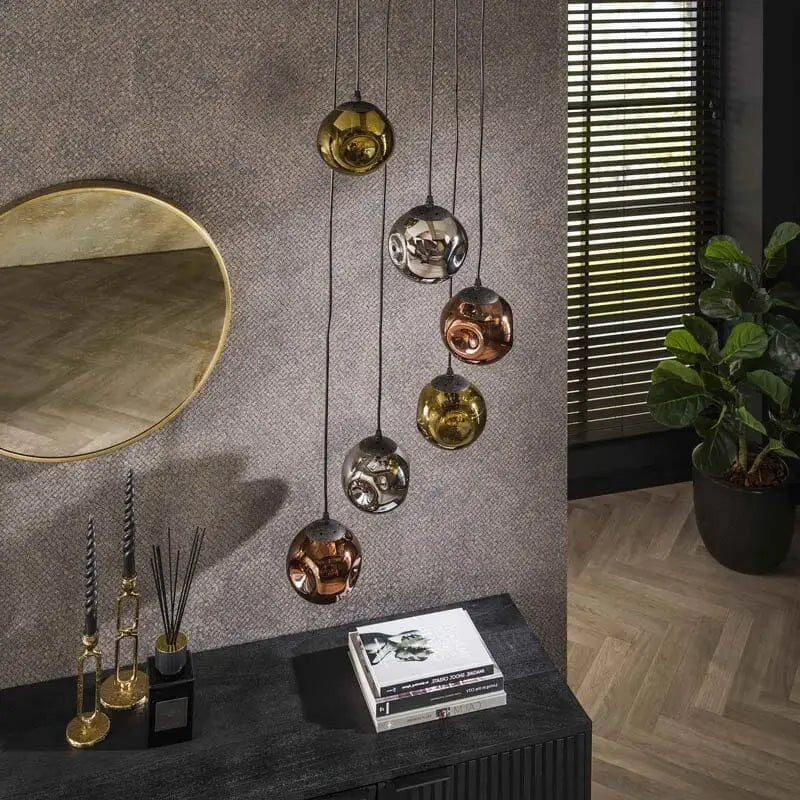 Lustre industriel en métal avec abat-jours en verre