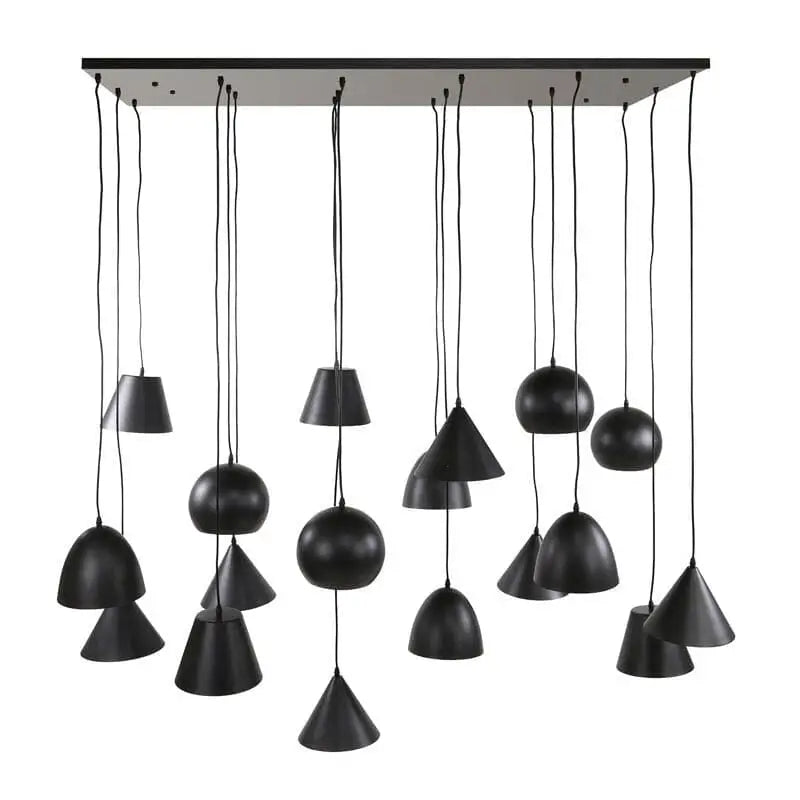 Un abat-jour réglable en hauteur, offrant une polyvalence et une personnalisation dans l&#39;éclairage de votre espace.