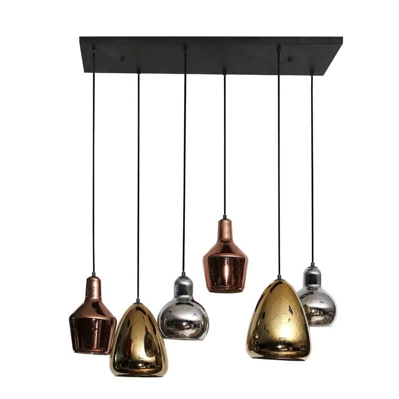 Abat-jour en chrome de la Suspension en Verre Coloré, ajoutant une touche élégante