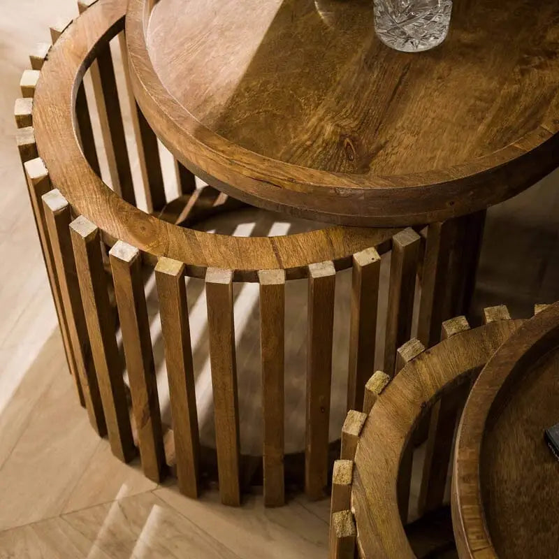 tables d&#39;appoint ronde est fabriqué en bois  