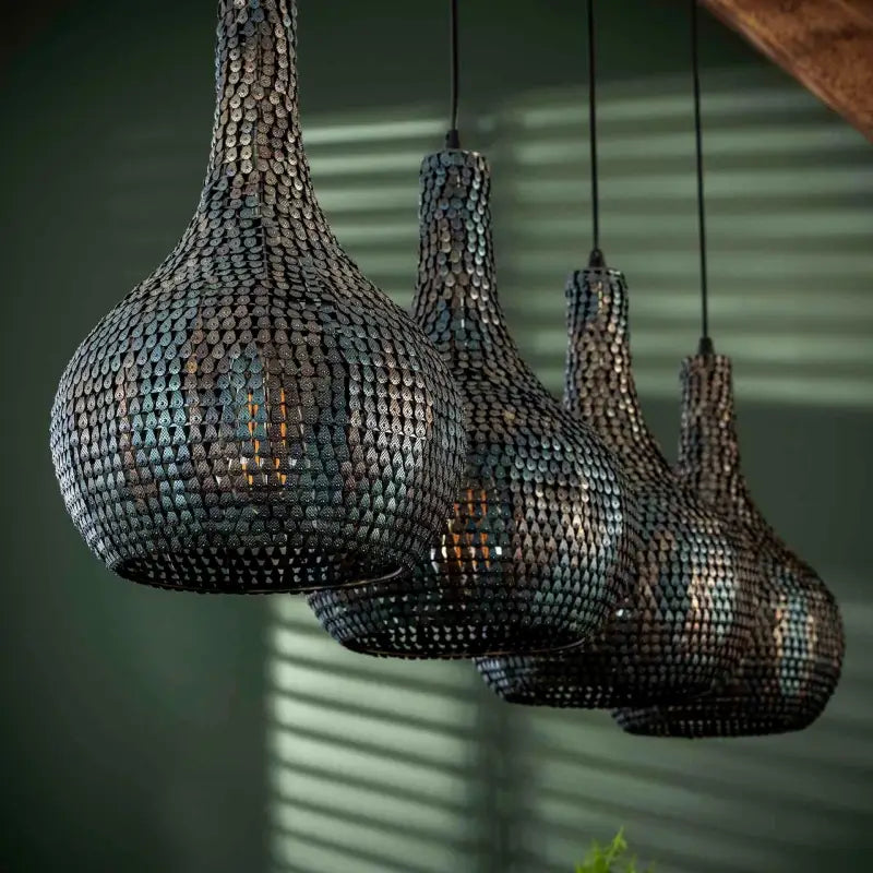 Suspension Industrielle Métal Noir Ajourés 4 Ampoules lyadesign 